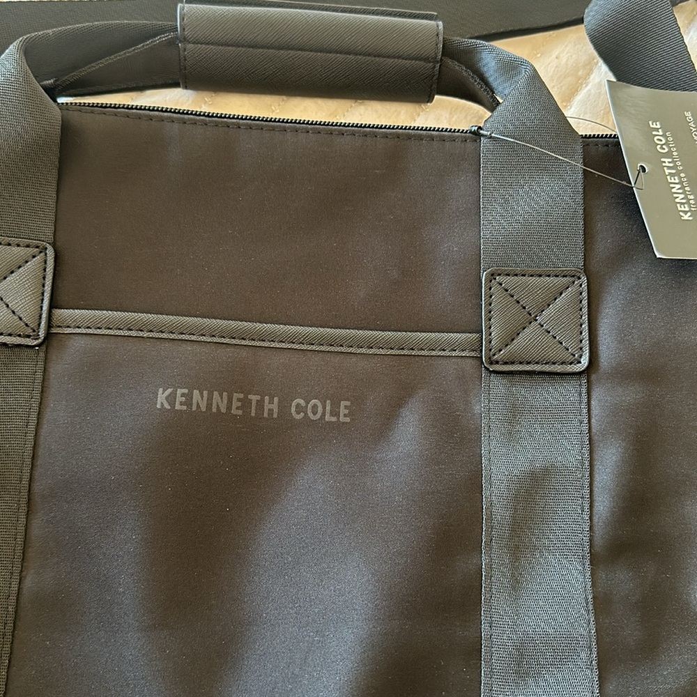 Brand new Kenneth Cole bag - Picture 3 of 5